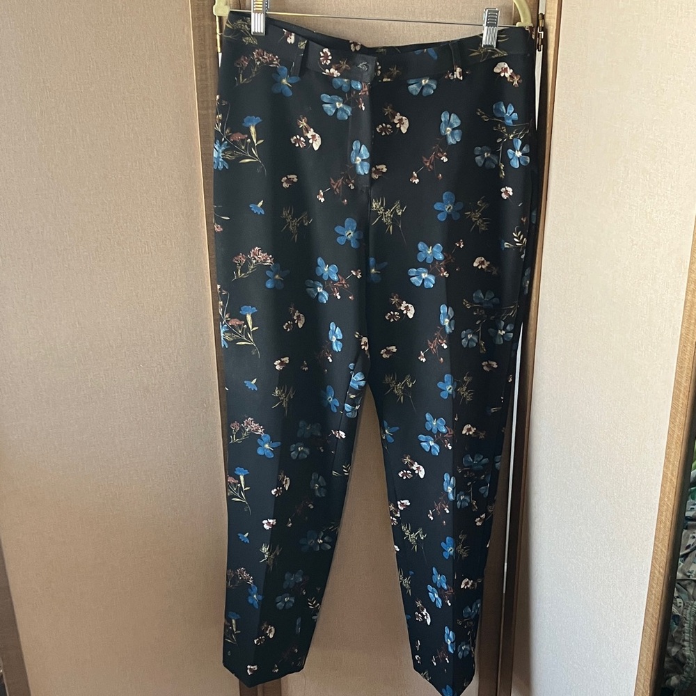 Allison Daley Multicolor Floral slacks 12